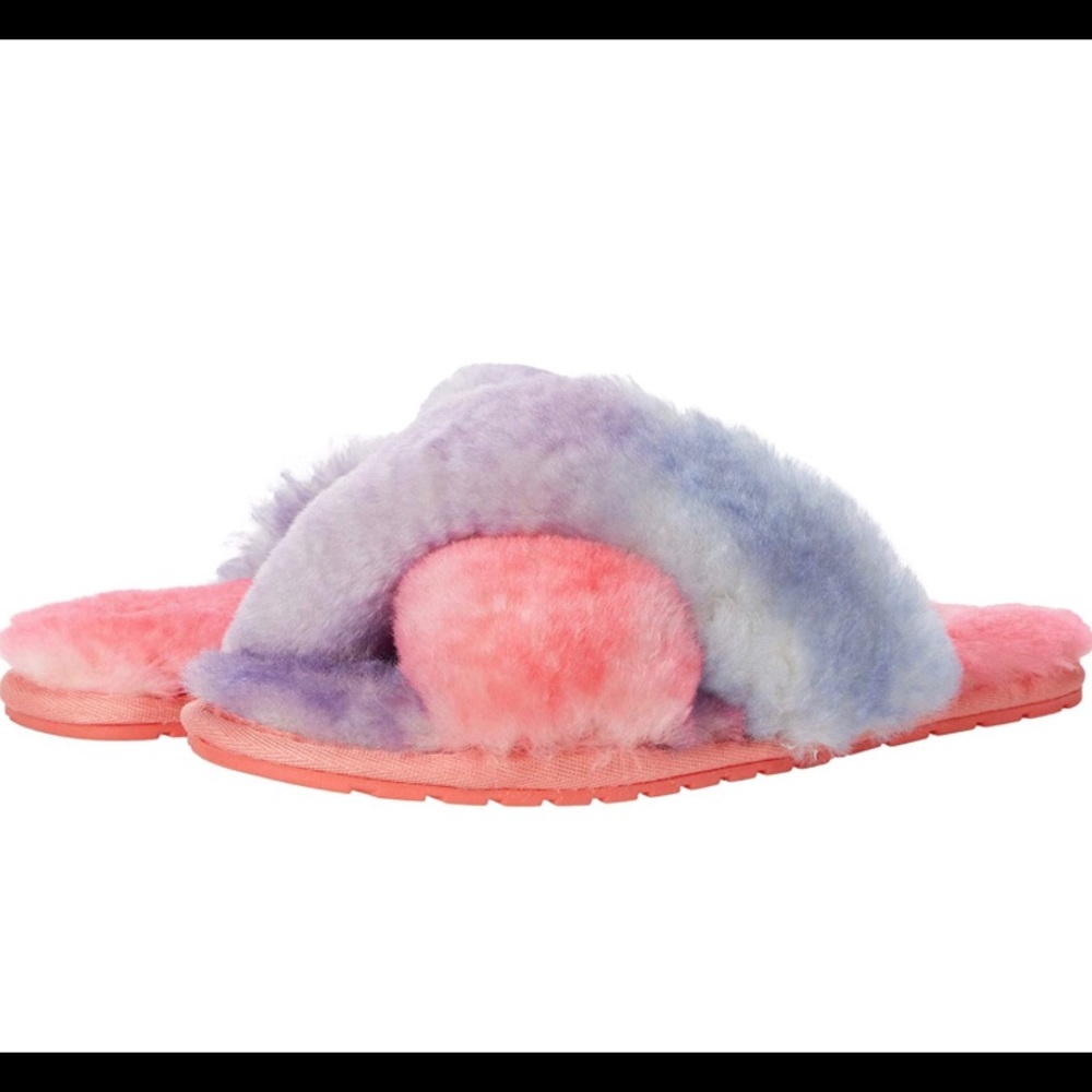 NWT EMU Australia Mayberry Tri 1 Coral Fuzzy Slippers